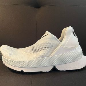 Brand new Nike Flyease